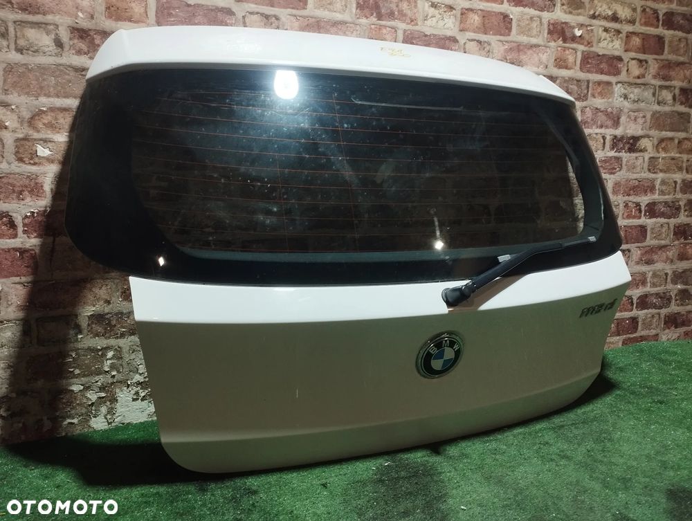 KLAPA BAGAŻNIKA BMW 1 E81 LCI 2007/2011 ROK KOD LAKIERU: 300 - 1