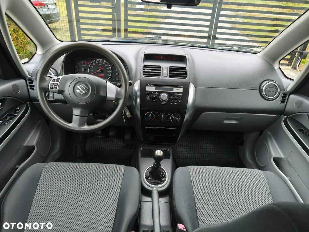 Suzuki SX4 - 9