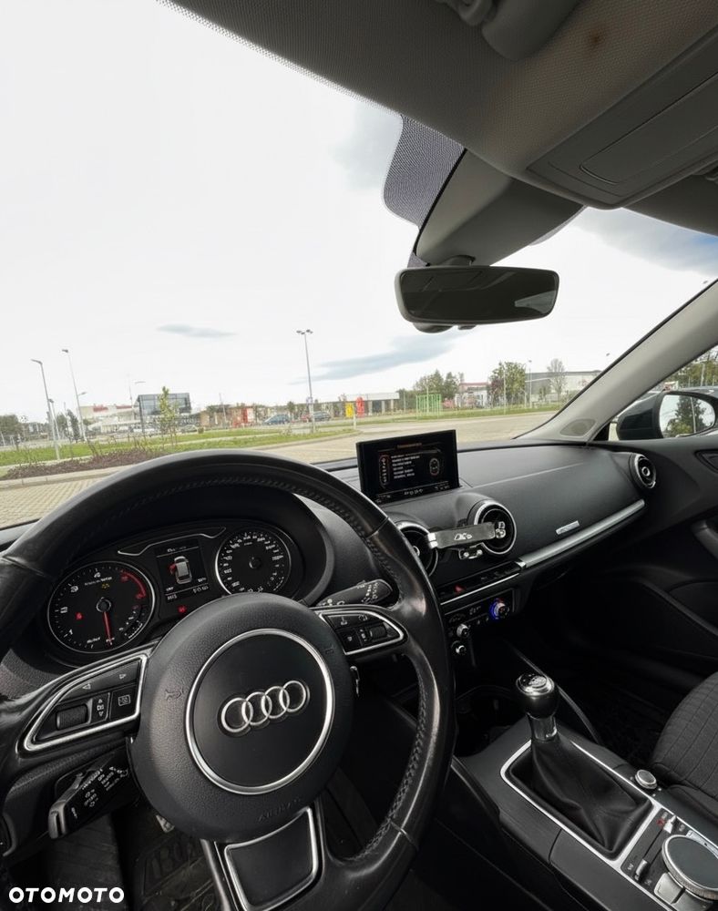 Audi A3 1.6 TDI ultra Attraction - 5