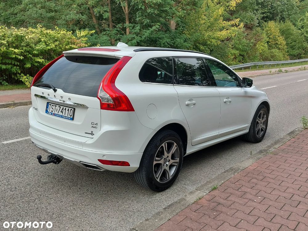Volvo XC 60 D4 AWD Momentum - 5