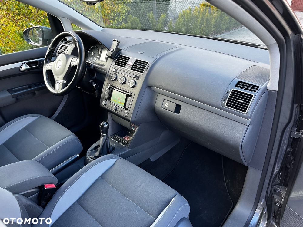 Volkswagen Touran 2.0 TDI DPF BlueMotion Technology Life - 9