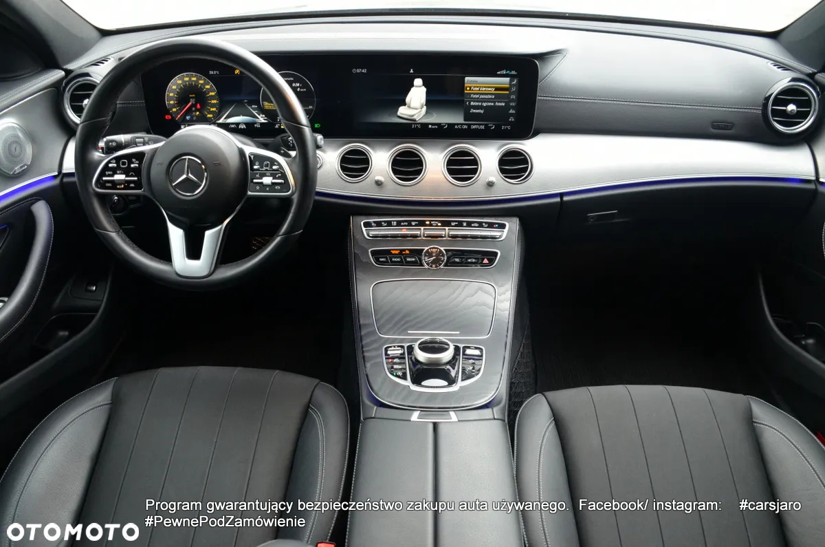 Mercedes-Benz Klasa E 220 d 4Matic T 9G-TRONIC Exclusive - 13