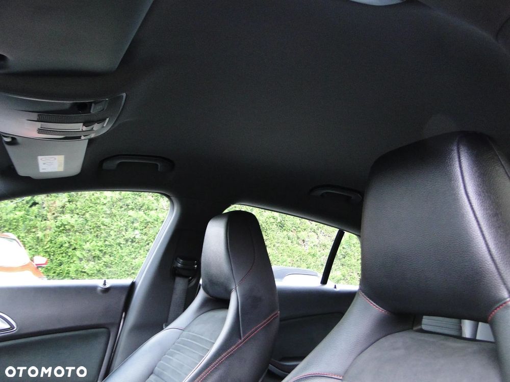 Mercedes-Benz CLA 200 7G-DCT AMG Line - 18