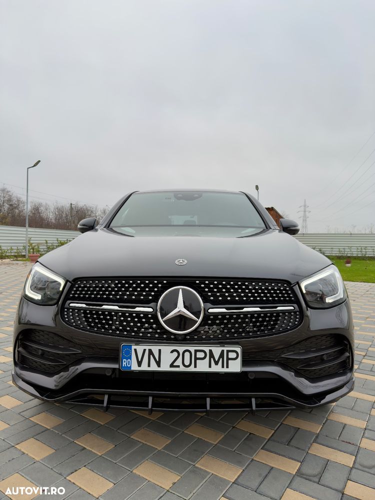 Mercedes-Benz GLC Coupe 300 4MATIC - 1