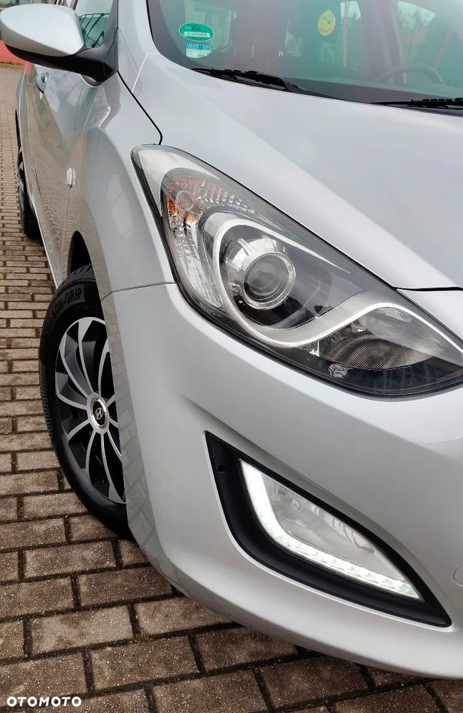 Hyundai i30 1.6 Comfort - 9