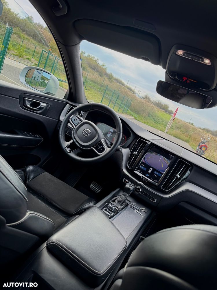 Volvo XC 60 D4 AWD R-Design - 6
