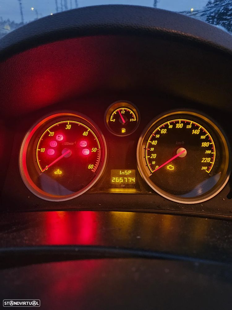 Opel Astra GTC 1.3 CDTI - 5