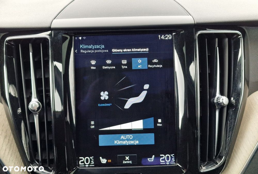 Volvo XC 60 - 18