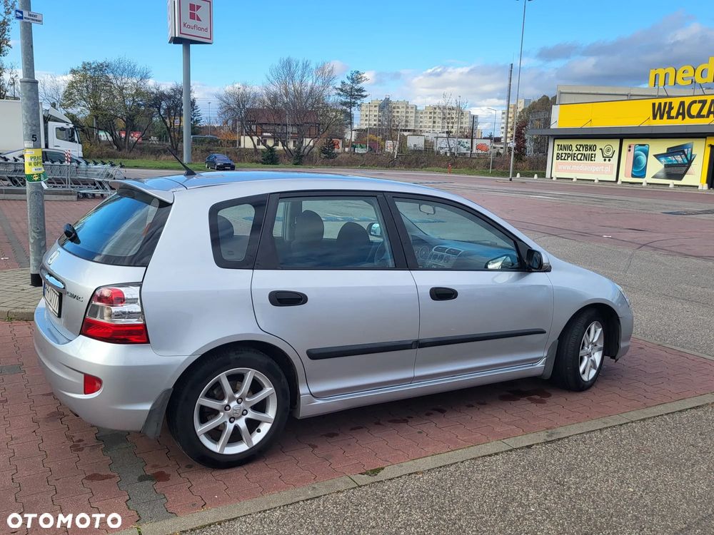 Honda Civic 1.6i ES - 3