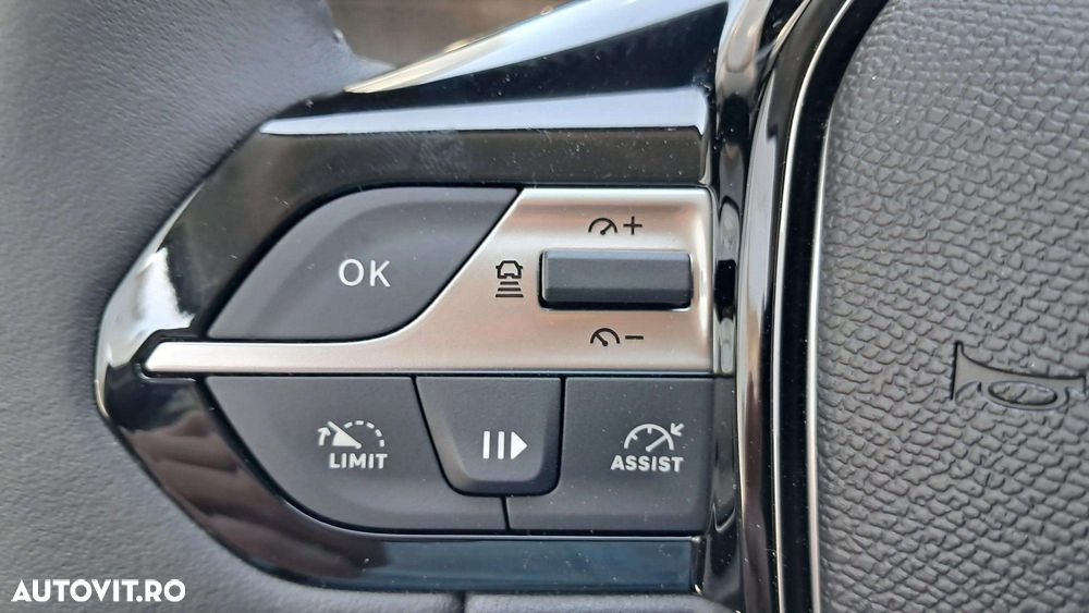 Peugeot 308 1.5L BlueHDI 130 S&S EAT8 Allure - 15