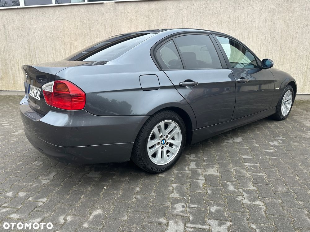 BMW Seria 3 320i - 15