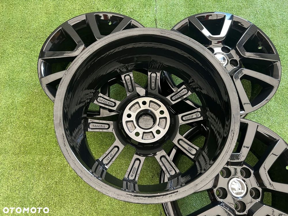 KOMPLET FELG FELGI ALU SKODA OCTAVIA YETI SUPERB 17 5X112 ET45 ORYGINALNE - 9