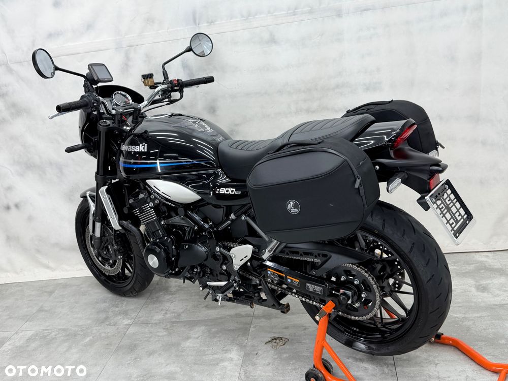 Kawasaki Z 900 RS - 6