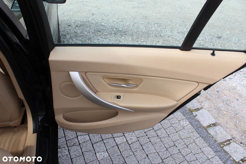 BMW Seria 3 - 19