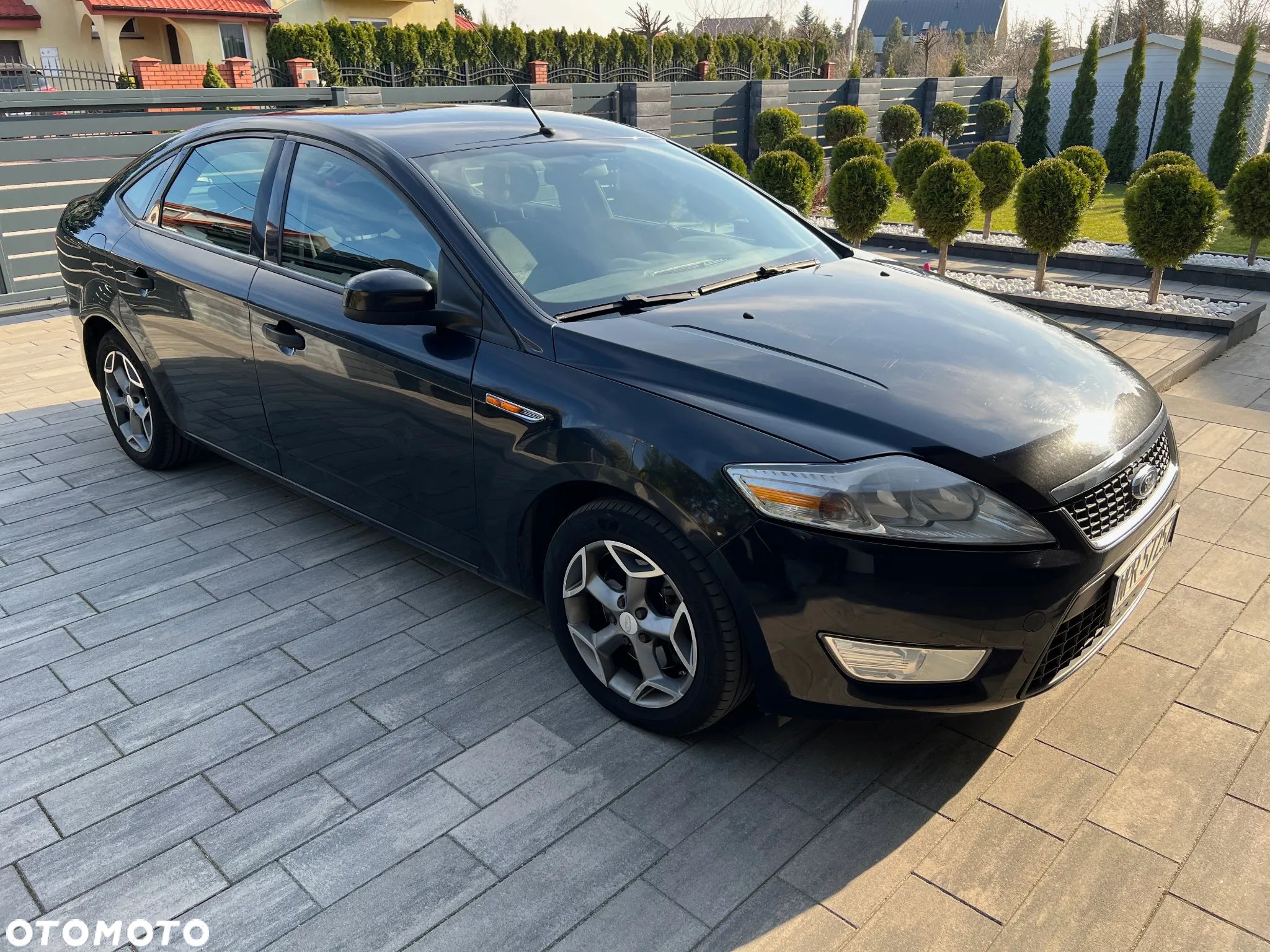 Ford Mondeo 1.8 TDCi Ambiente - 1
