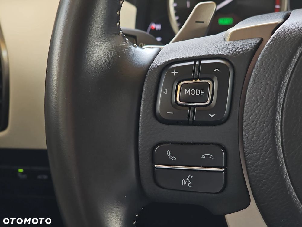 Lexus NX 300h F Impression AWD - 19