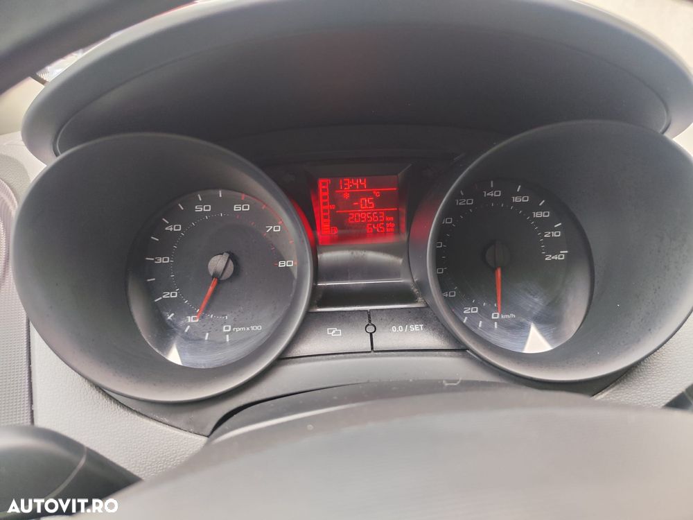 Seat Ibiza 1.4 16V Reference Viva - 8