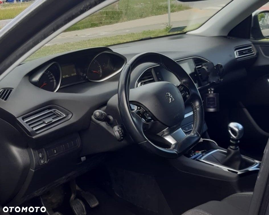 Peugeot 308 1.6 BlueHDi Active S&S - 10