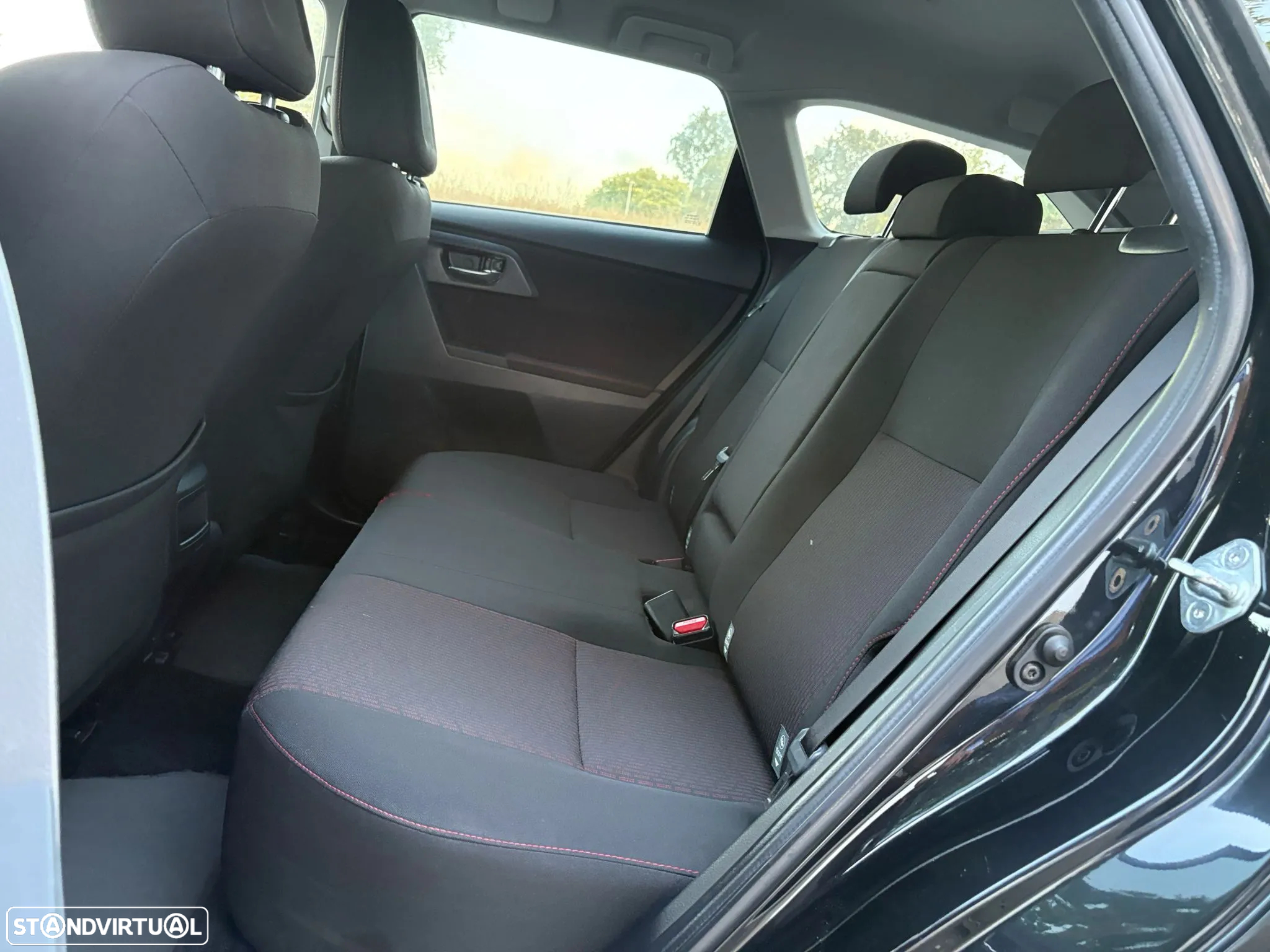 Toyota Auris Touring Sports 1.4 D-4D Comfort+Pack Sport - 10