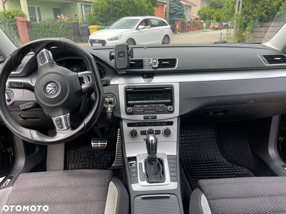 Volkswagen Passat - 10