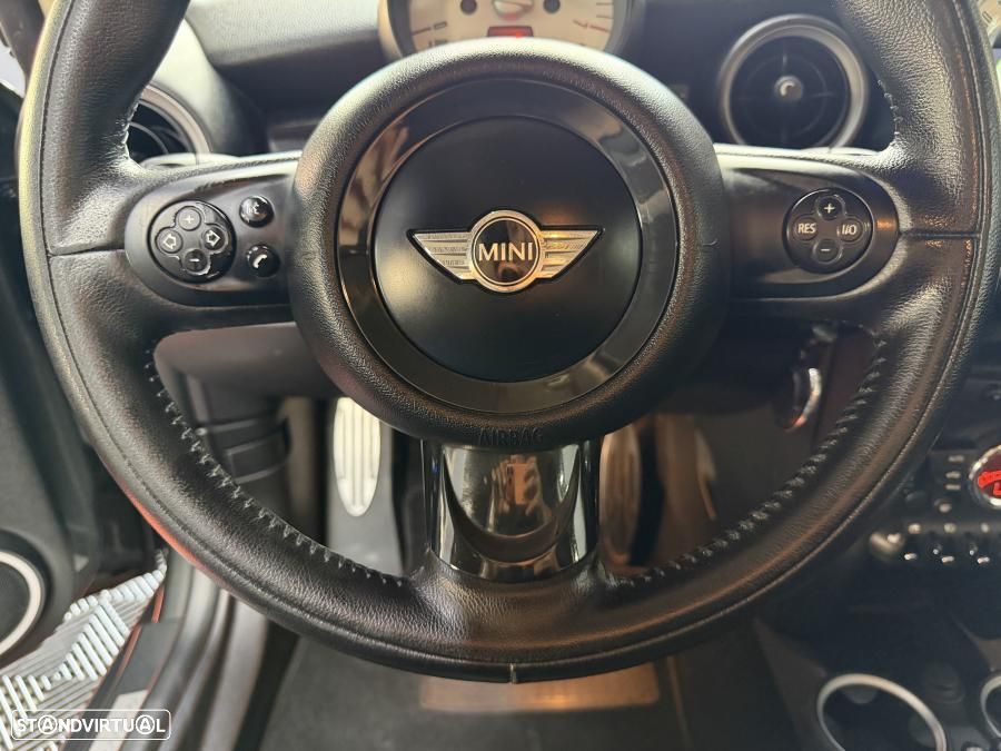 MINI 3 Portas Cooper SD - 18