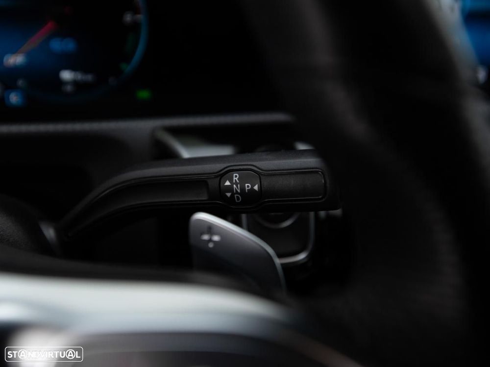 Mercedes-Benz CLA 250 e 8G-DCT AMG Line - 23