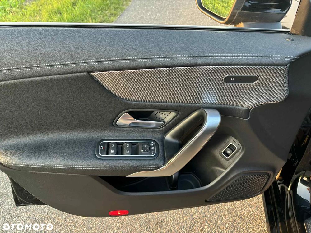 Mercedes-Benz CLA 200 d 8G-DCT - 15