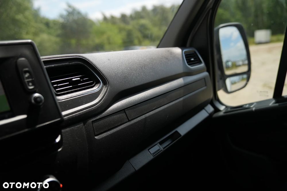 Renault Master - 25