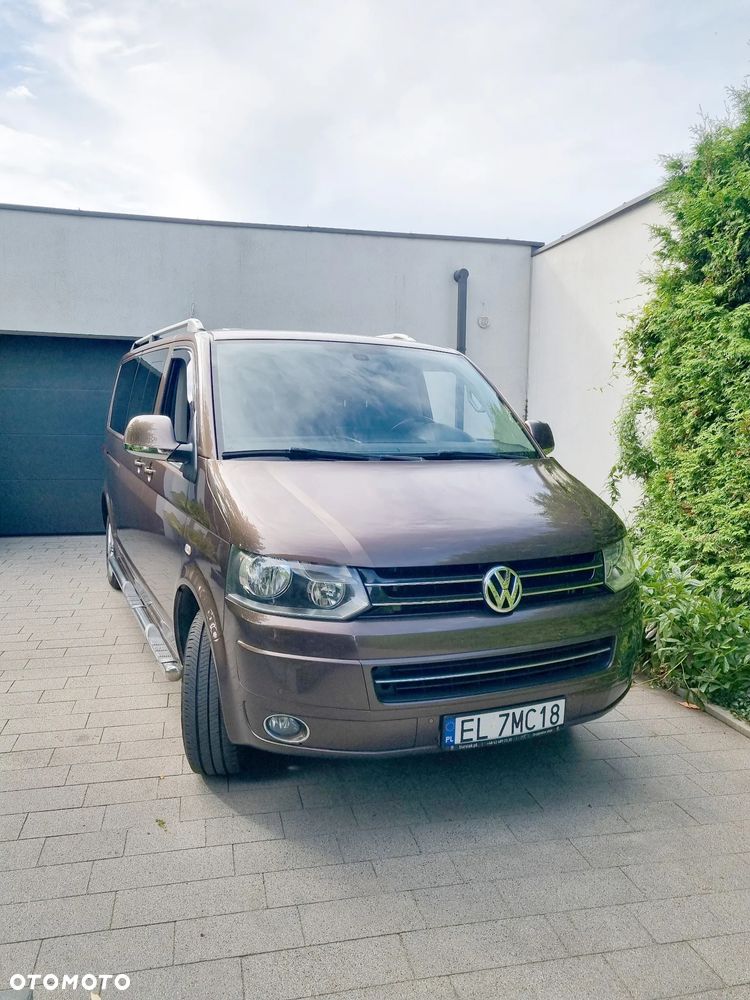 Volkswagen Multivan - 2