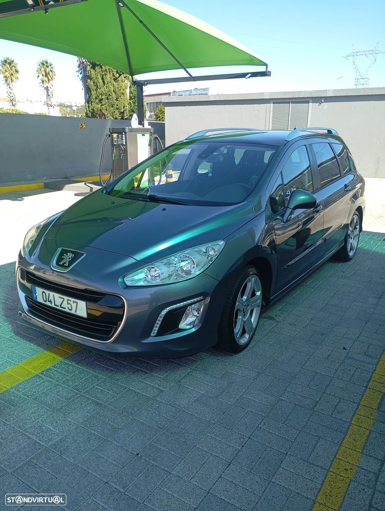 Peugeot 308 SW - 11