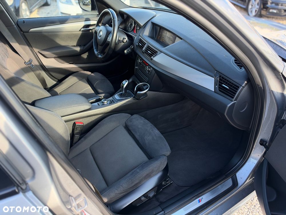 BMW X1 xDrive20i - 18