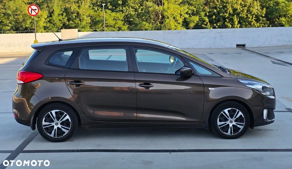 Kia Carens 1.7 CRDi L 7os - 3