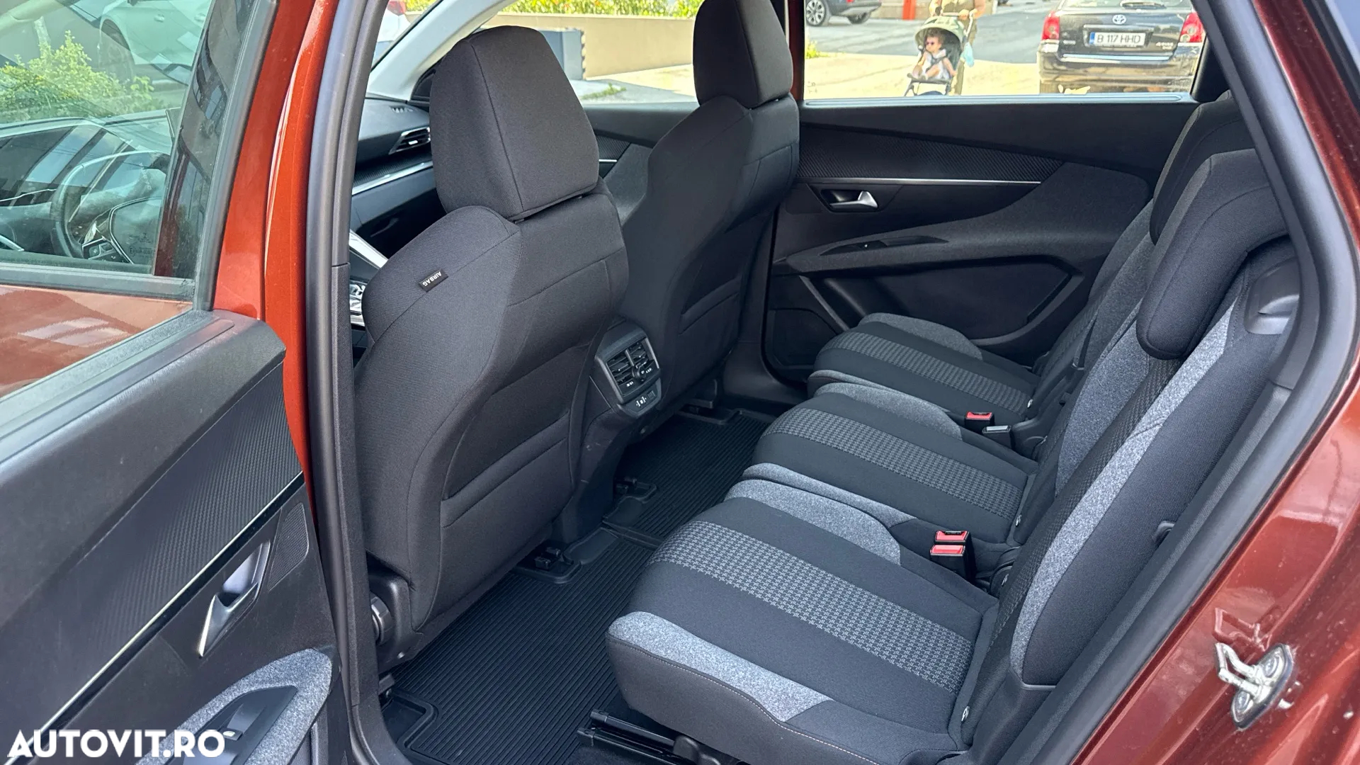 Peugeot 5008 1.5L BlueHDI EAT8 S&S Active Pack - 29