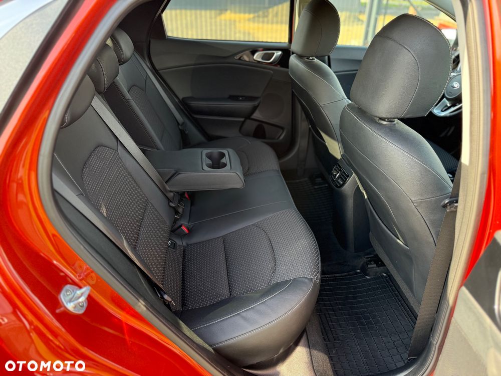 Kia XCeed 1.6 T-GDI L Business Line - 25