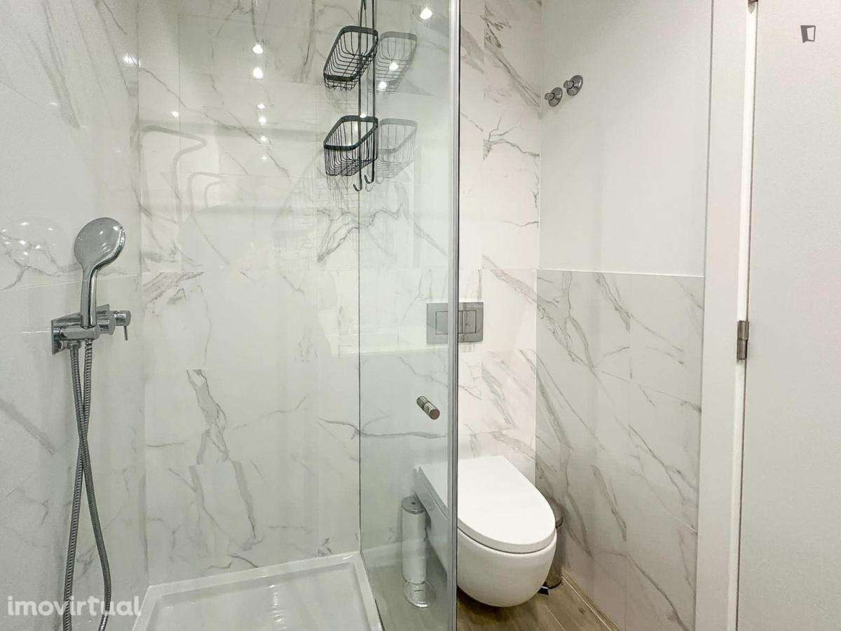 Apartamento com 1 quartos - localizado em Rato Lisbon - Grande imagem: 3/10