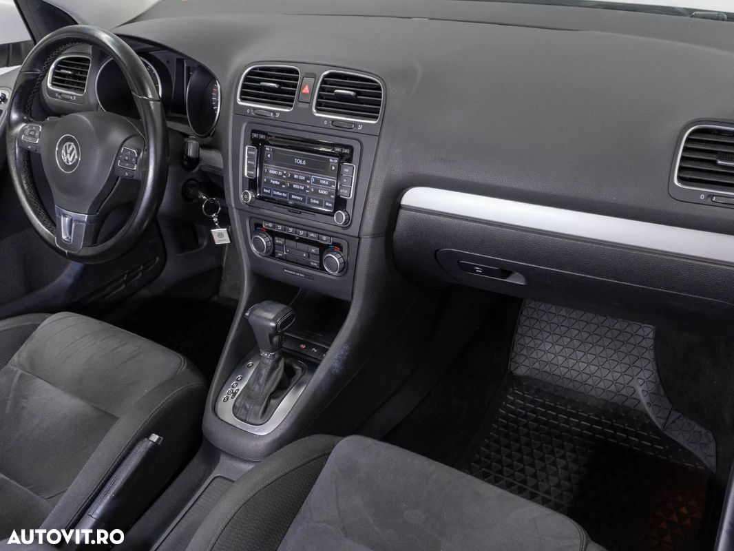 Volkswagen Golf - 12