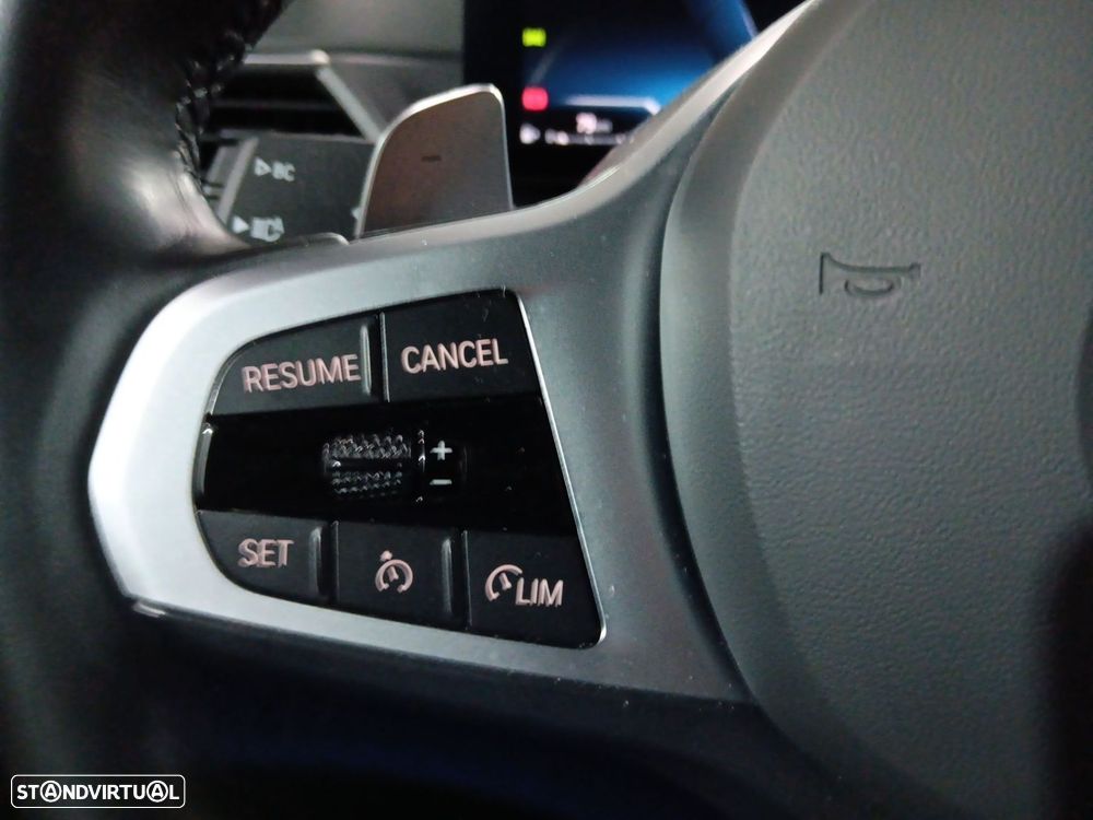 BMW 320 d Pack Desportivo M Auto - 15