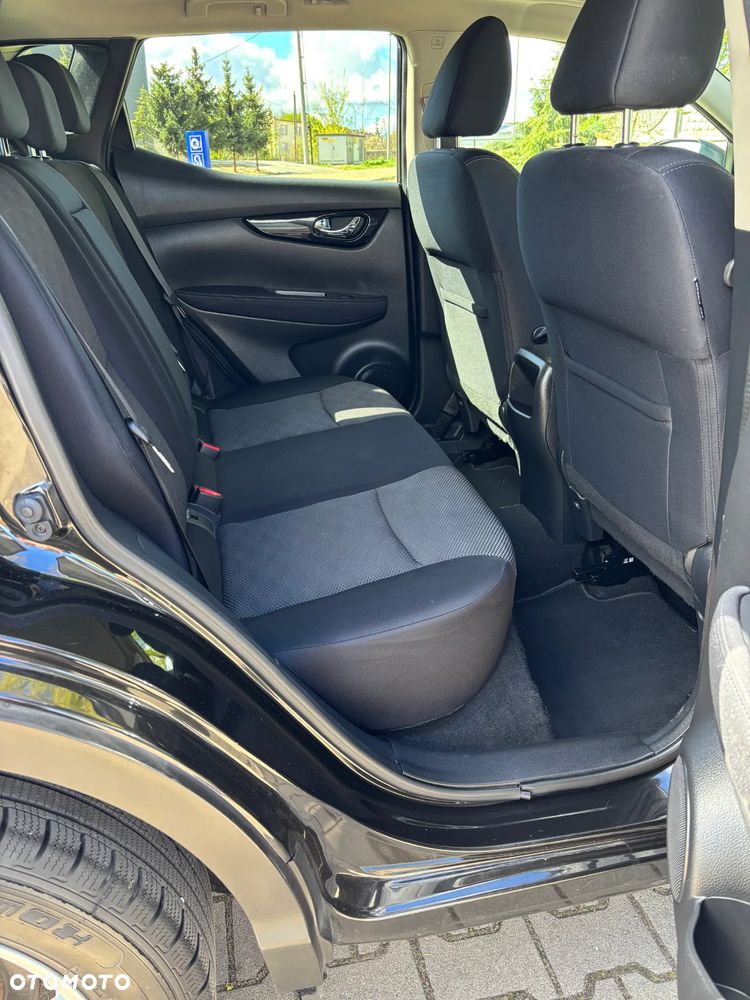Nissan Qashqai 1.5 dCi N-Connecta - 10