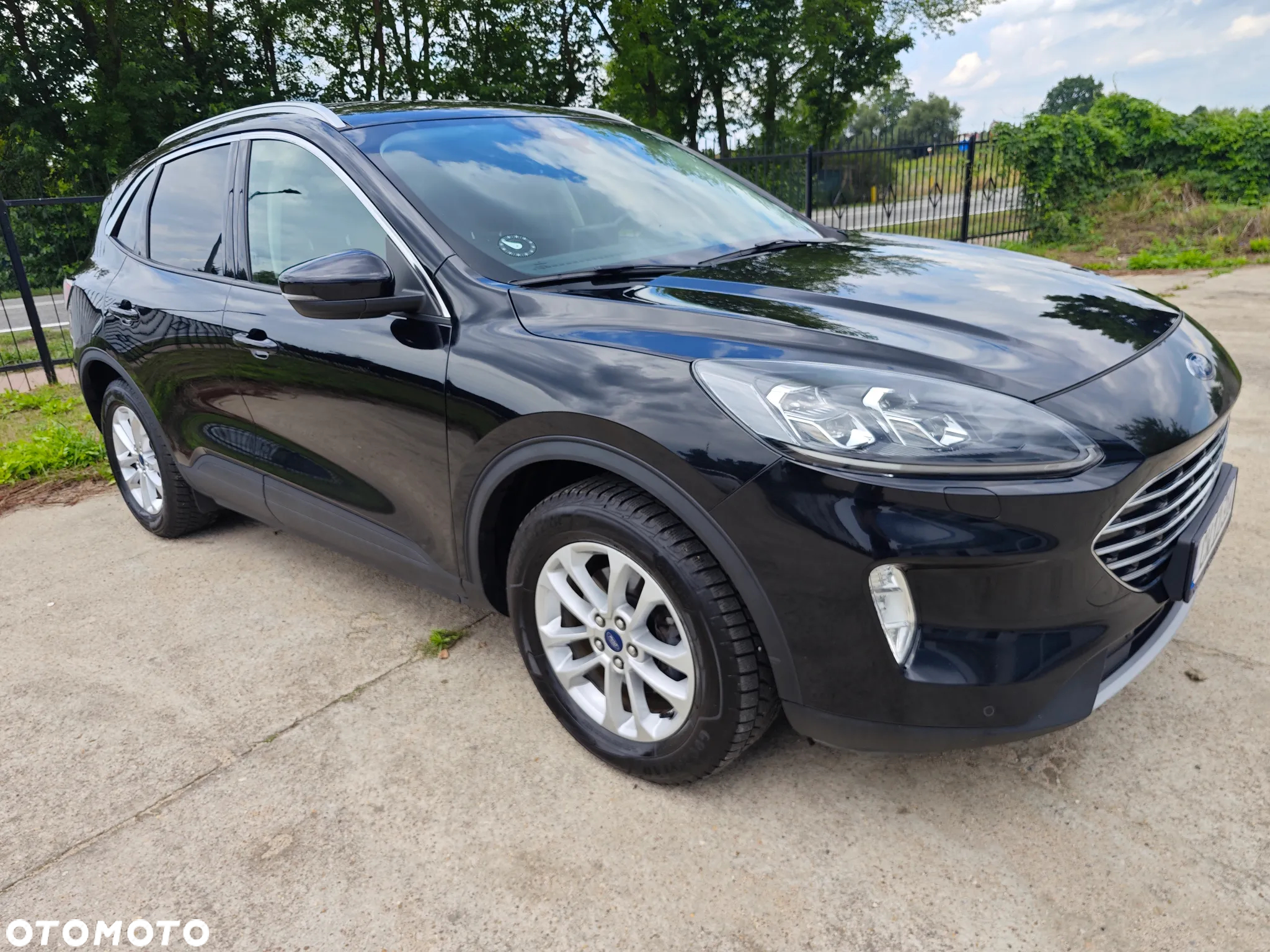 Ford Kuga 1.5 EcoBlue TITANIUM - 2