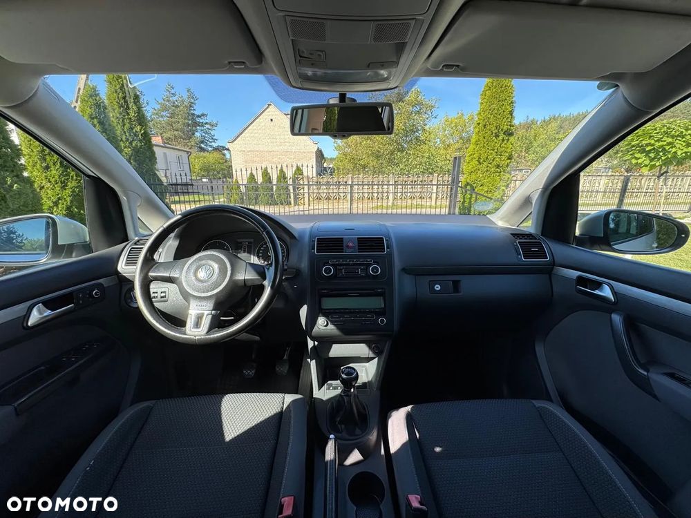 Volkswagen Touran 1.6 TDI DPF BlueMotion Technology Highline - 32