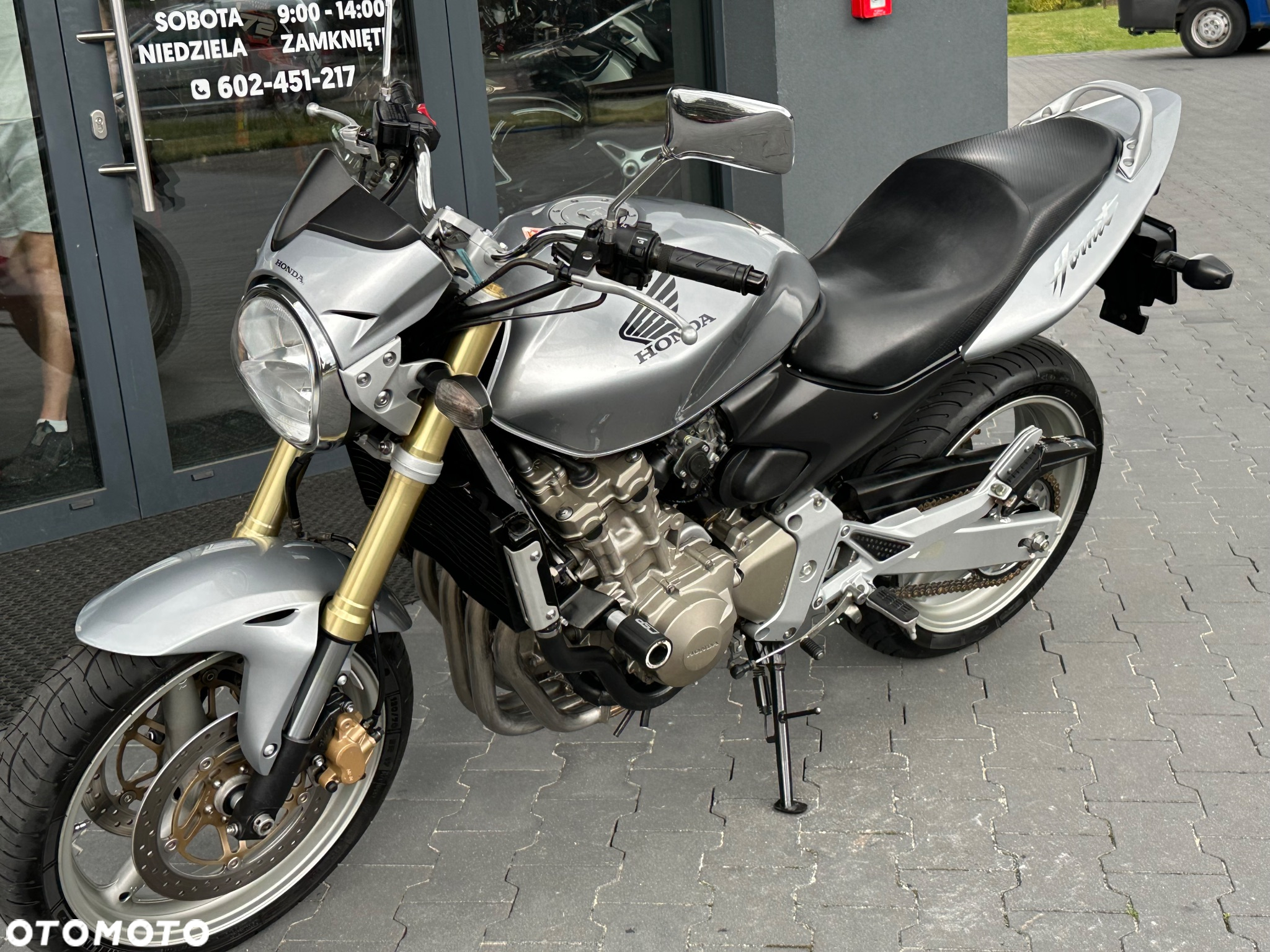 Honda Hornet - 40