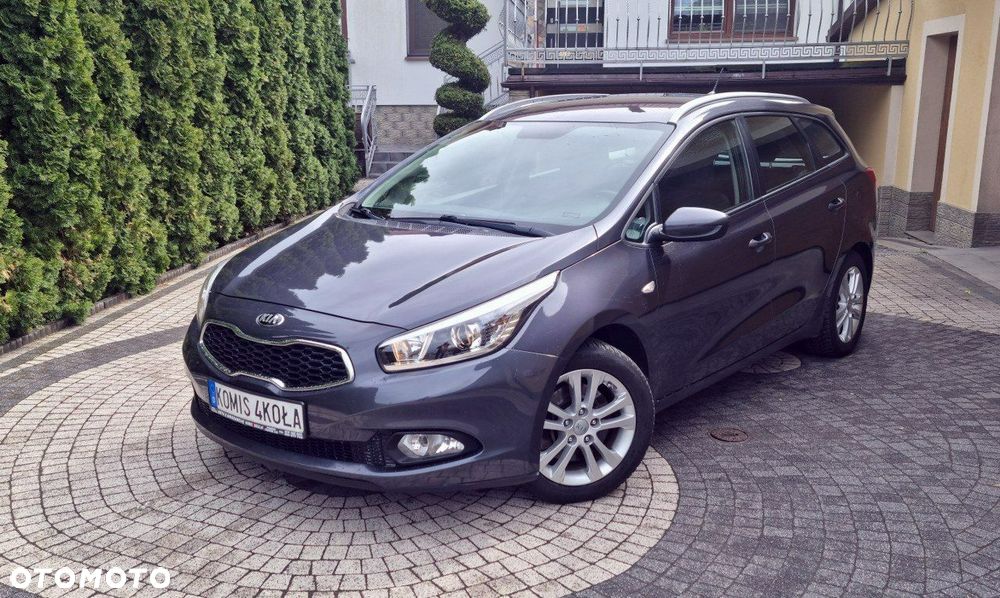 Kia Ceed - 1