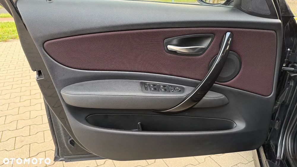BMW Seria 1 116d - 17