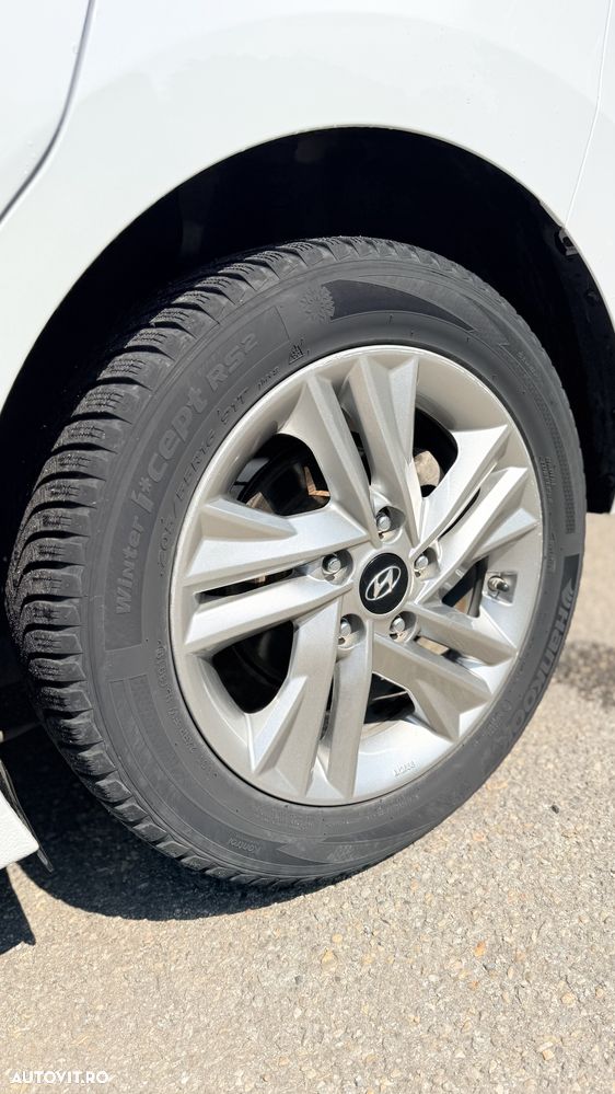 Hyundai Elantra 1.6 MPi Highway - 15