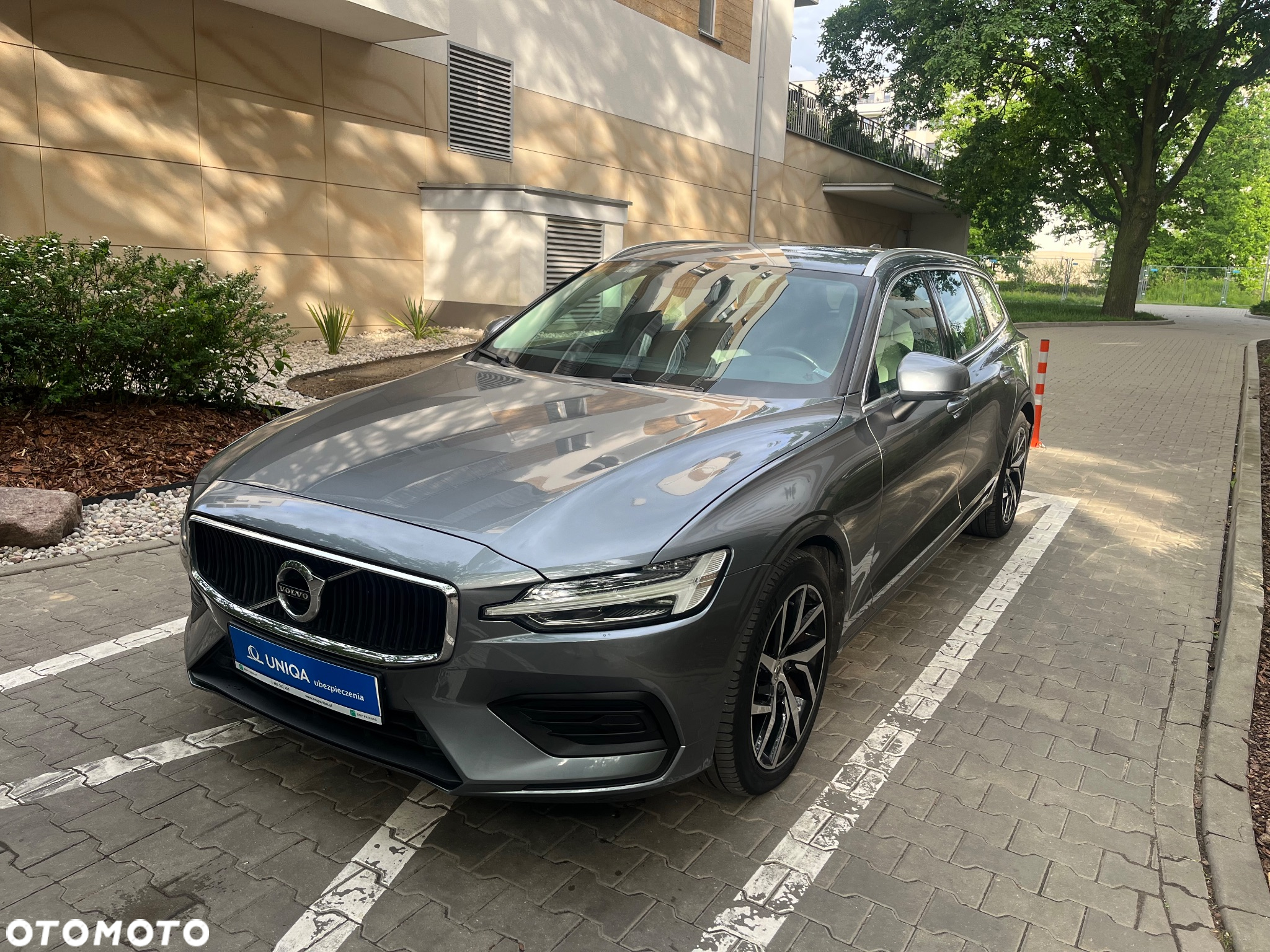 Volvo V60 T5 Geartronic Momentum Pro - 3