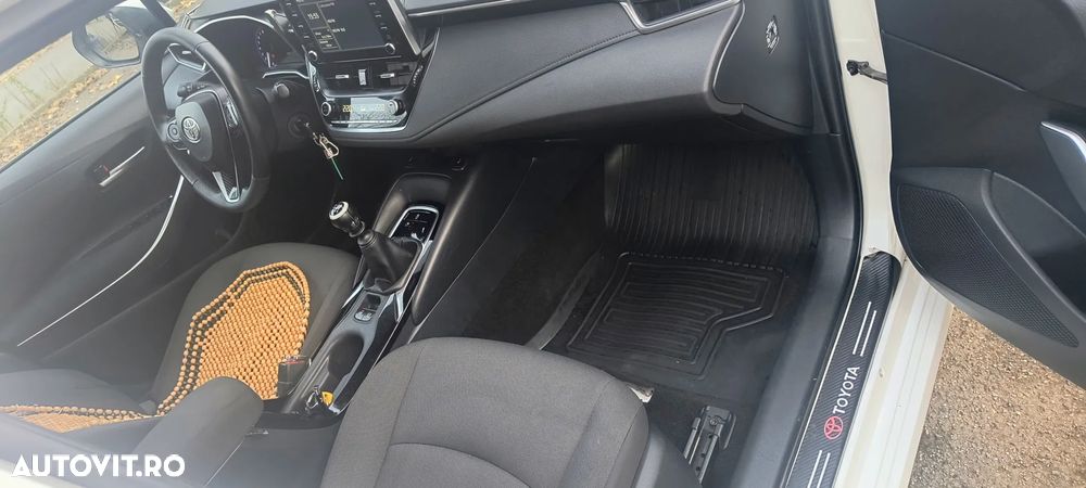 Toyota Corolla 1.6 Dynamic - 8