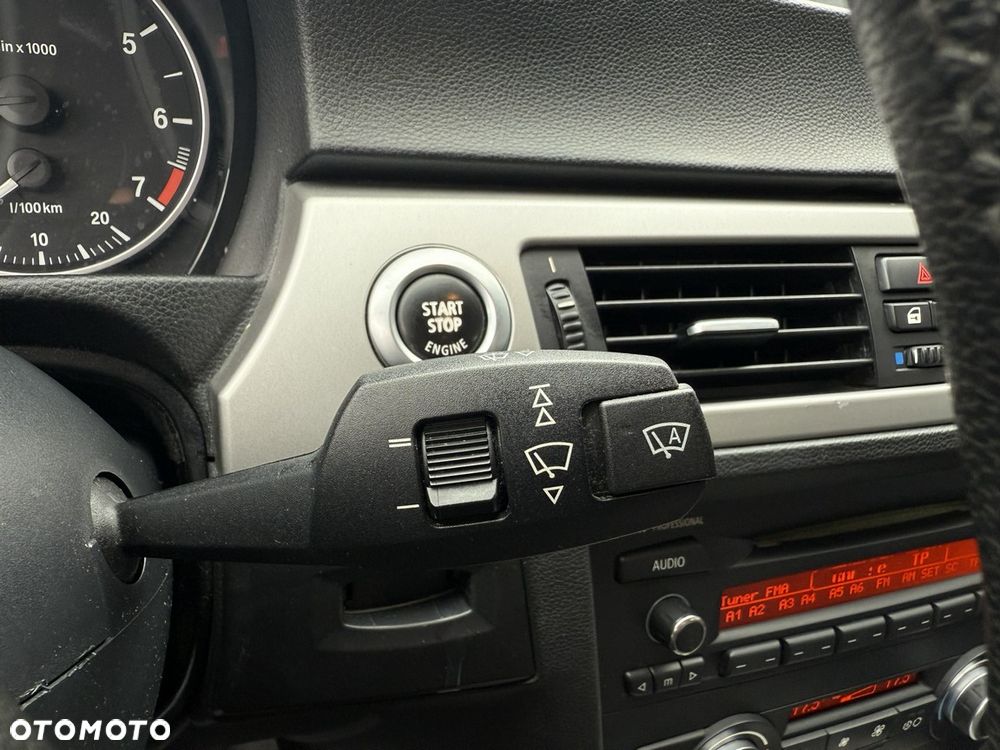 BMW Seria 3 - 35
