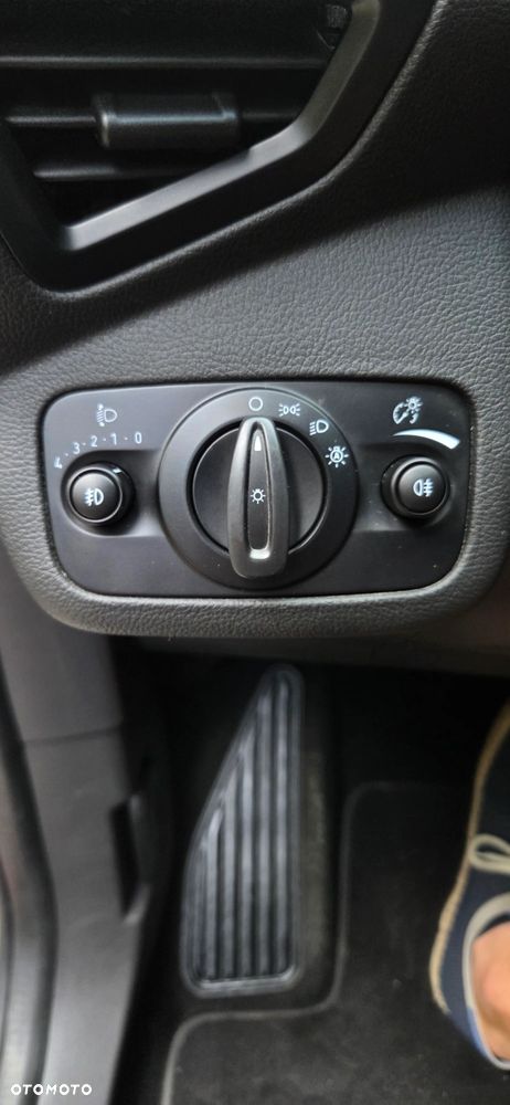 Ford C-MAX 2.0 TDCi Start-Stop-System Titanium - 30