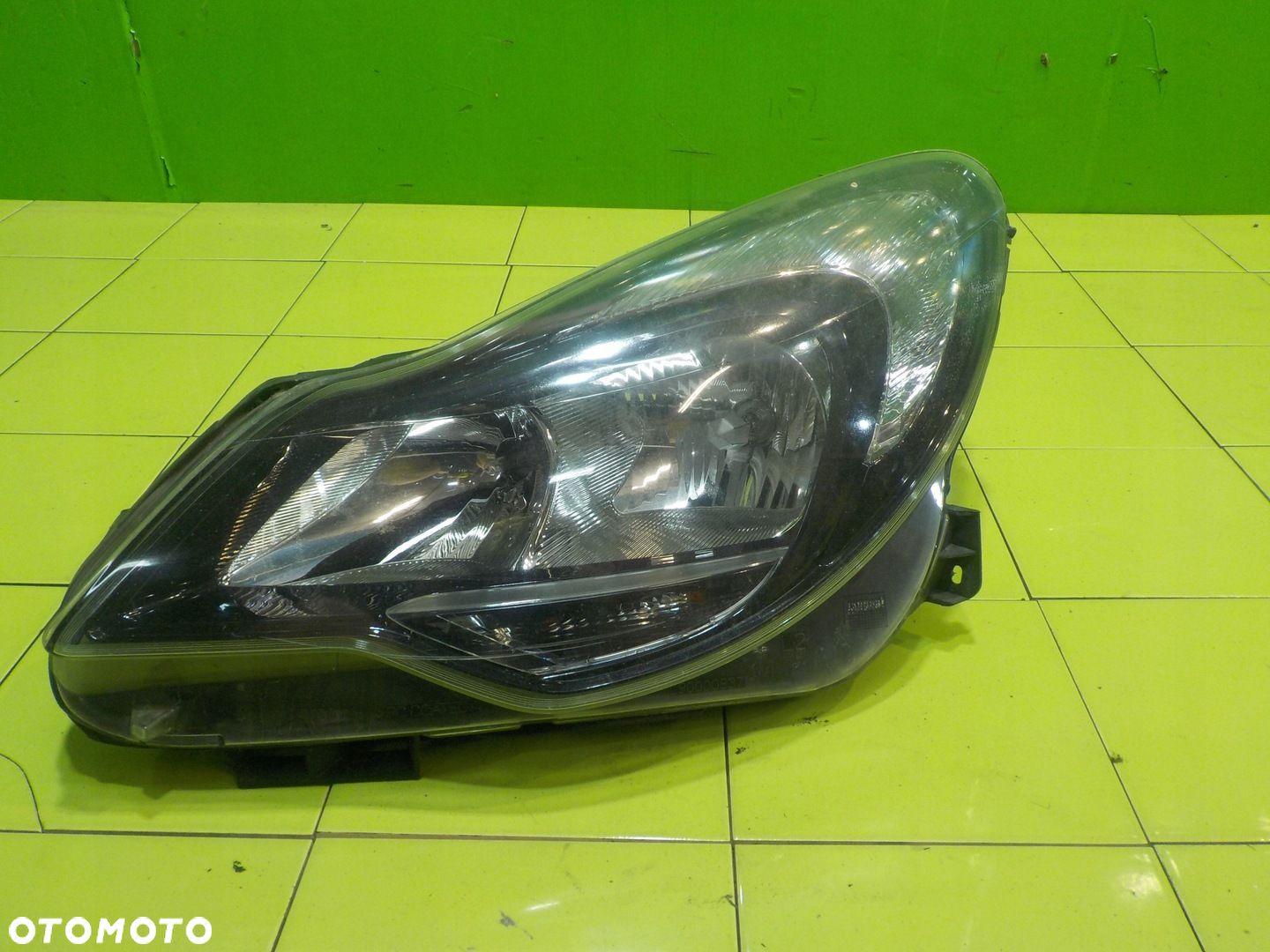 OPEL CORSA D LIFT 1.3 CDTI 14r lampa lewa przod - 1