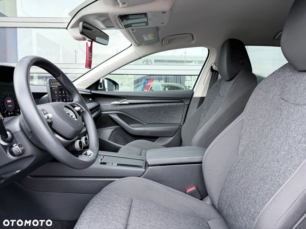 Skoda Superb 2.0 TDI SCR Essence DSG - 15